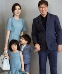 이영애-가족