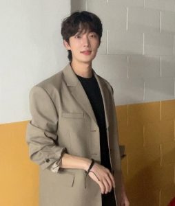 윤준원-이미지